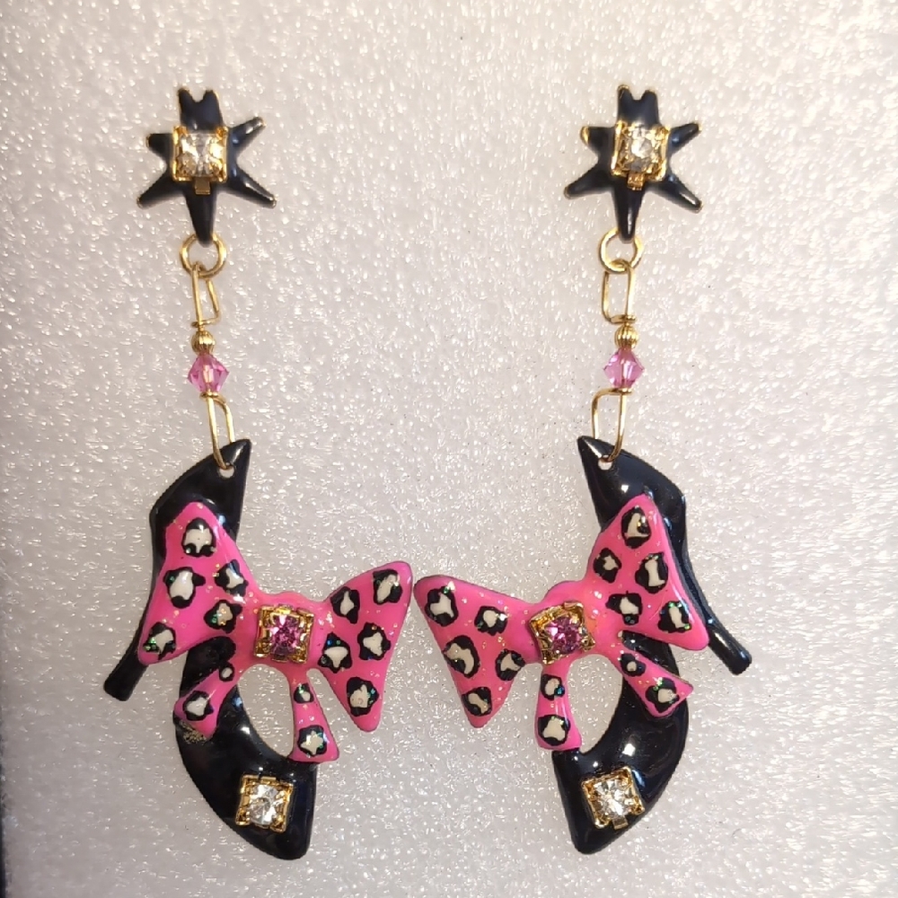 LATR Sassy Heels & Pink Cheetah Bows Earrings